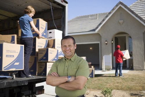Preparing boxes and labelled business items for commercial removals