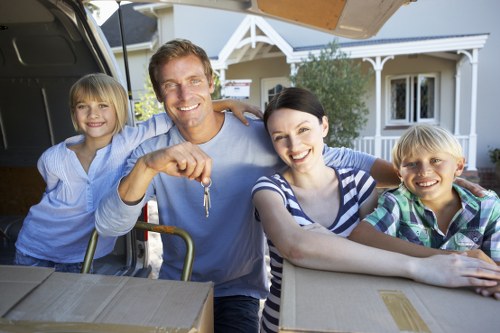 Packing and furniture handling support for Wimbledon flat removals